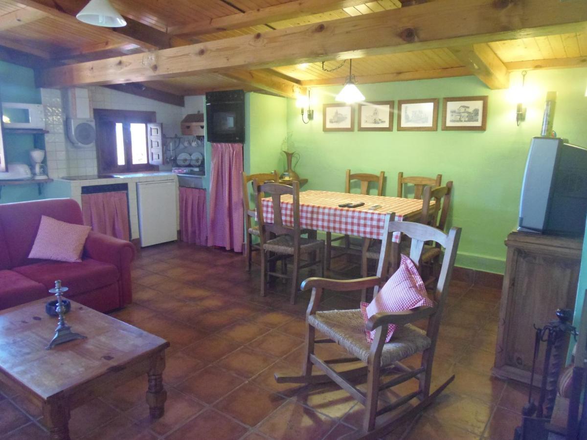 El Uncar Villa Castrejón de la Peña Kültér fotó